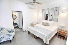 LAS VUELTAS - 2 Minutes to Beach w/ Pool, Patio & Grill